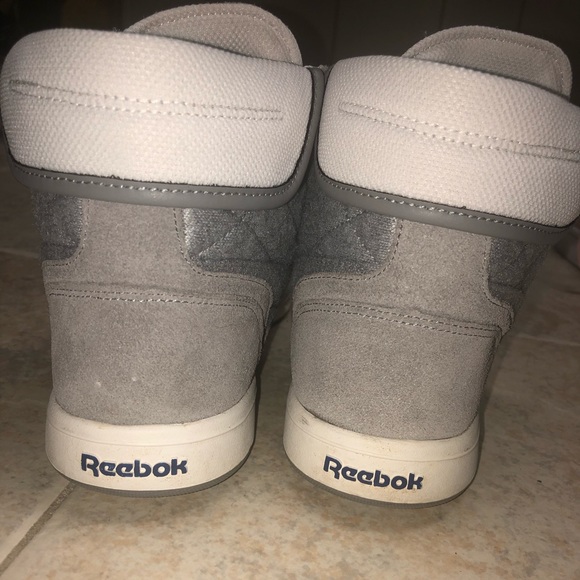 Men’s Reebok Sneakers - Picture 3 of 5
